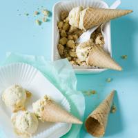 Jablečné semifreddo s drobenkou