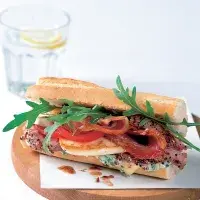 Sendvič s pepřovým steakem