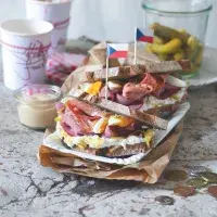Chlebíček à la španělský ptáček Chlebíček à la španělský ptáček