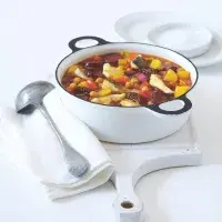 Štika dušená s cizrnou a chorizem