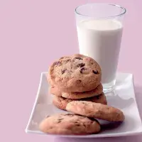 Sušenky s ořechy a brusinkami