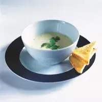 Šumivá ustřicová polévka