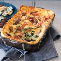 Sýrové lasagne se špenátem a prosciuttem