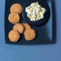 Sýrové sušenky s cibulovým dipem