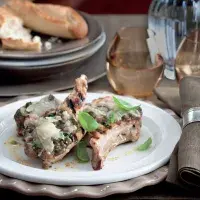 Telecí kotlety s lilkovou krustou