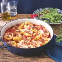 Těstovinové mušle plněné ricottou a salámem