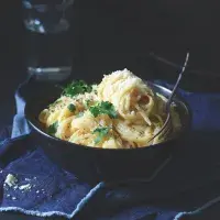 Těstoviny s česnekovou omáčkou z jednoho hrnce