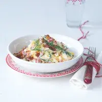 Těstoviny s koprem a slaninou