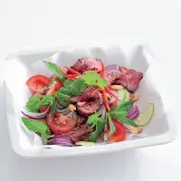 Thajský salát s roštěnkou