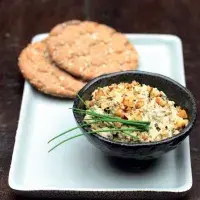 Tofu pomazánka s mořskou řasou wakame Tofu pomazánka s mořskou řasou wakame