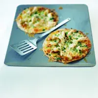 Tortilly se sýrem a čatní Tortilly se sýrem a čatní