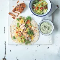 Tortilla s pikantním kuřetem