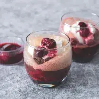 Třešňový float s colou