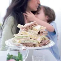 Čajové sendviče s mátou a okurkou