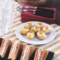 Plněné brambůrky s kaviárem