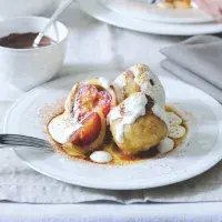 Tvarohové knedlíčky s blumami, nugátem & zakysankou