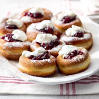 Koblihy a spol.: vdolky, donuty, boží milosti, churros i beignets 