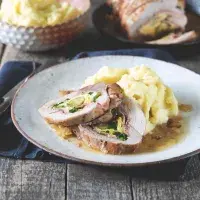 Vepřová roláda s bramborovou kaší