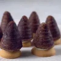 Vosí hnízda nebo včelí úly? Cukroví, které o Vánocích nesmí chybět