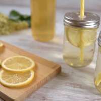 Domácí bezinkový sirup a limonáda