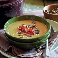 Polévka ze žlutého hrachu s mrkví