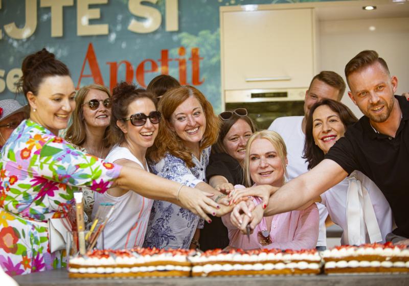 Apetit piknik – krájení dortu