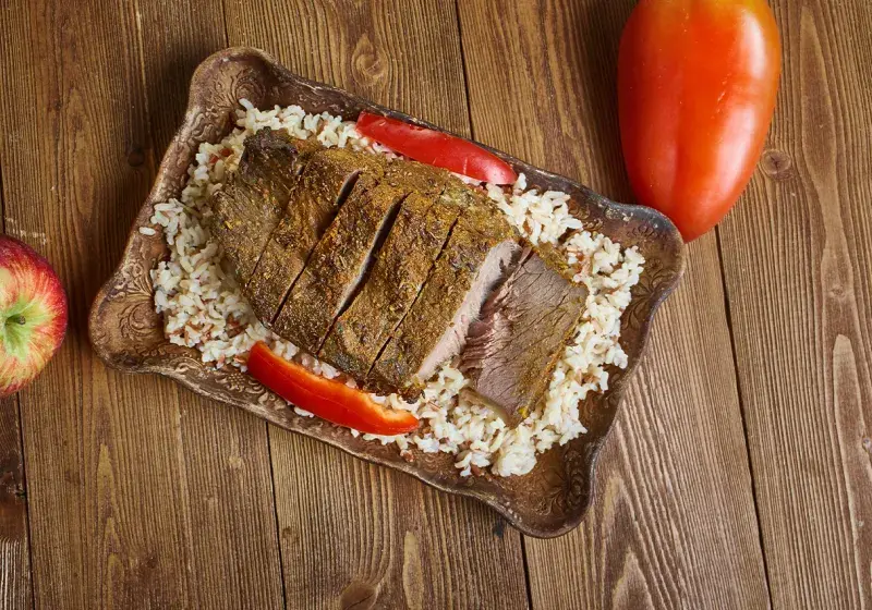 Rýže a pečené jehněčí v ománské kuchyni